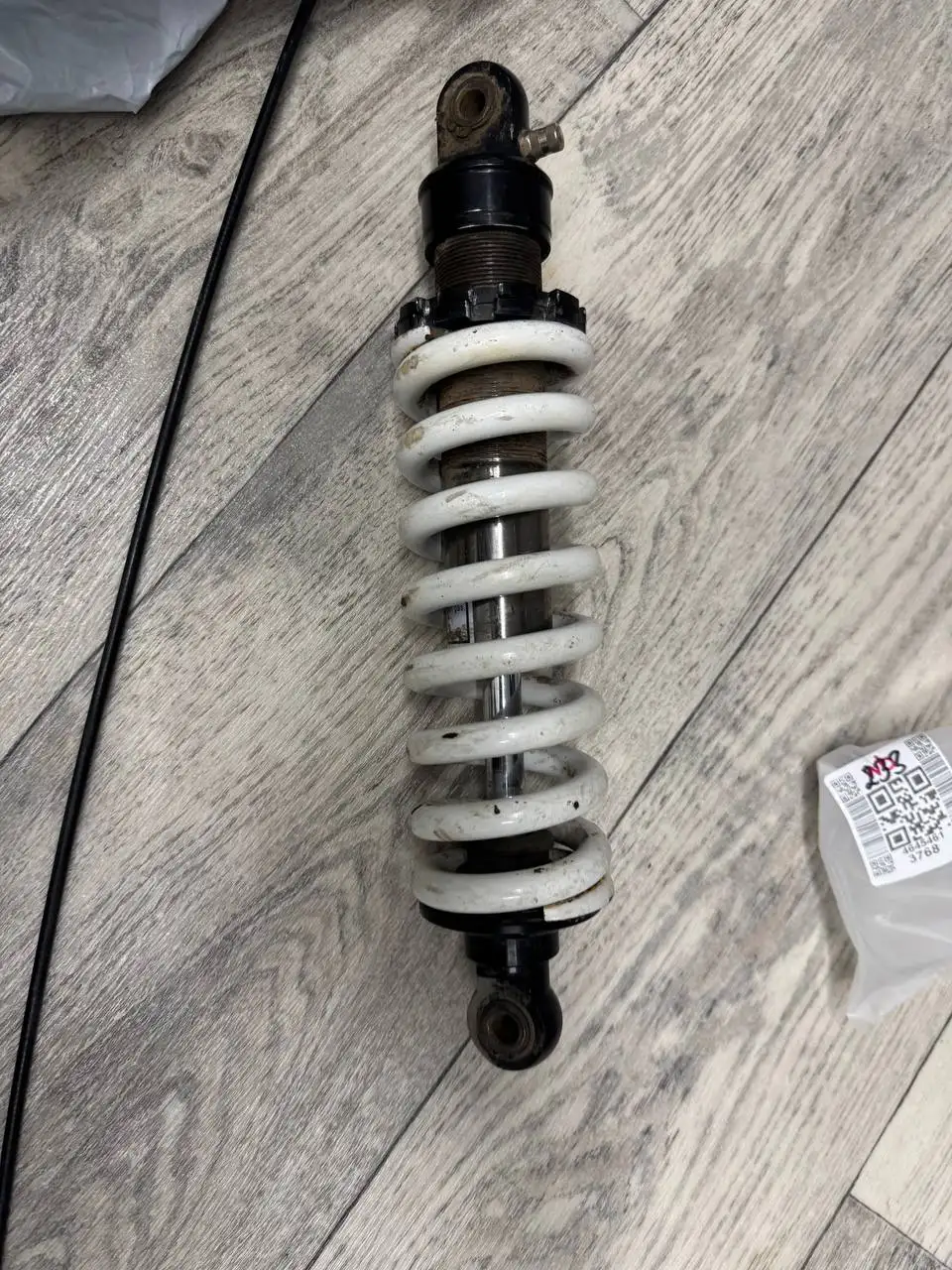 Продажа амортизаторов 320 мм - Запчасти (Авто) в Нижний Новгород