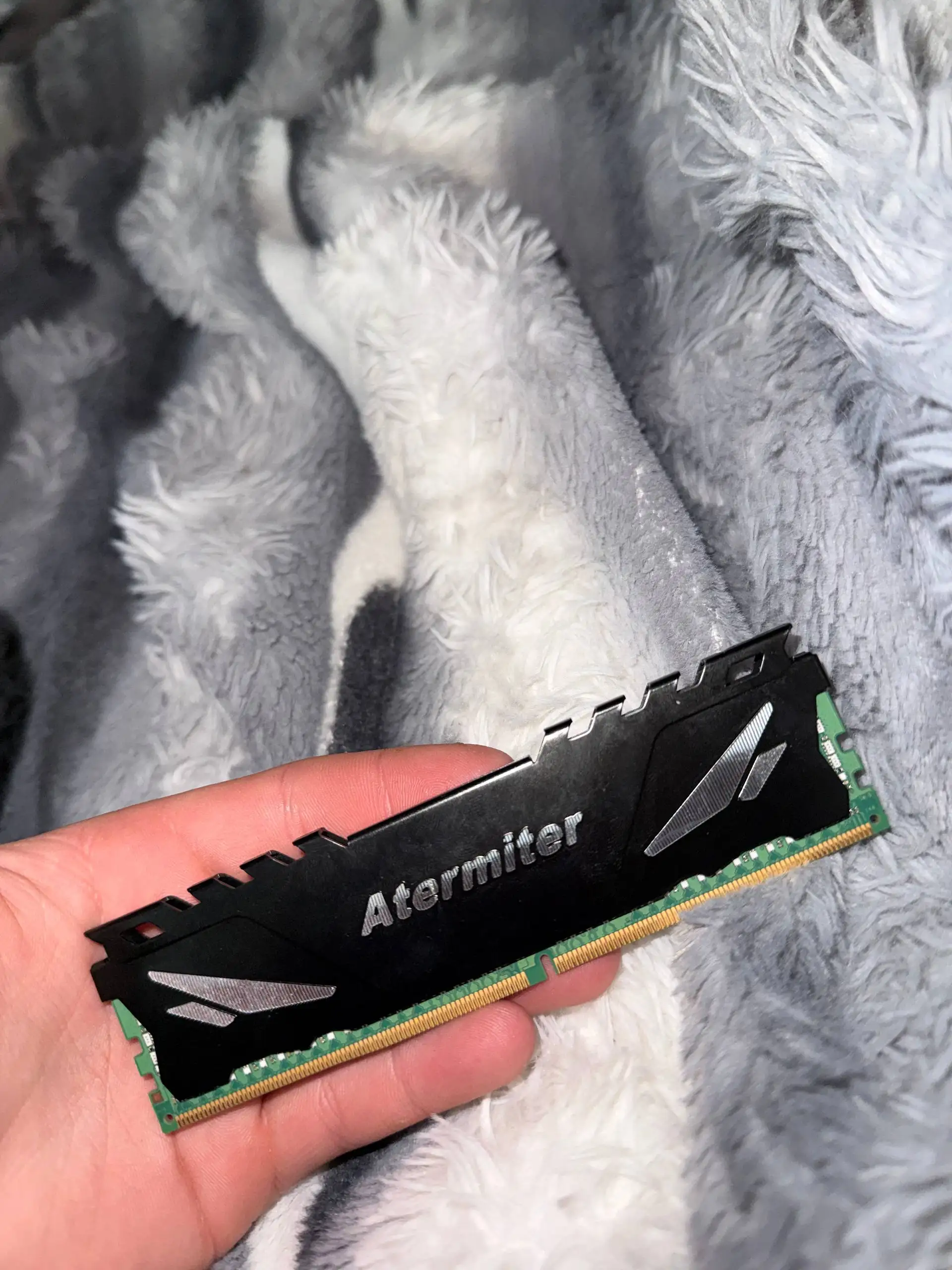 Продам оперативную память 16 ГБ DDR4 3200MHz - Комплектующие ПК (Электроника) в Нижний Новгород