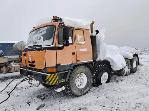 Продажа тягача Татра Т 815-290N9T 8*8 1R 2008 года - Авто в Неизвестно