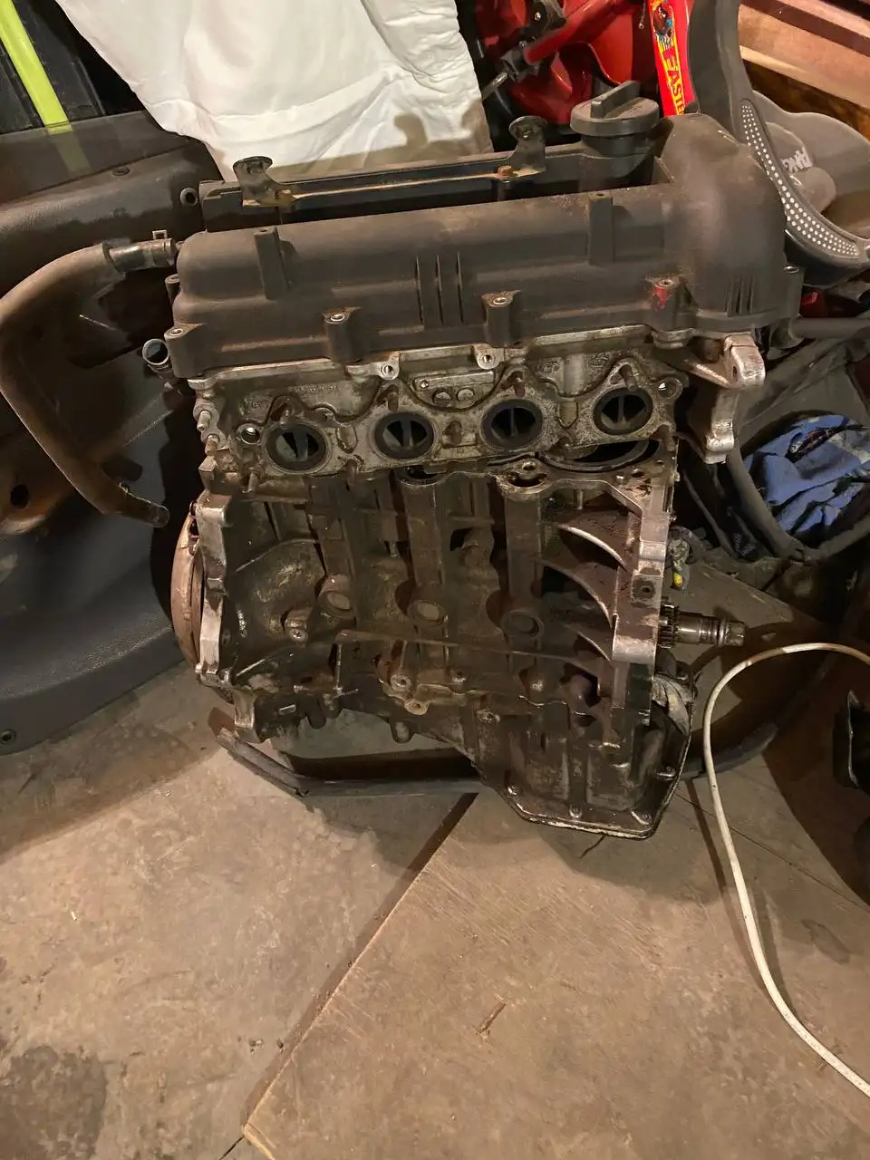 Мотор и колеса от Hyundai Elantra - Автозапчасти (Запчасти) в Нижний Новгород