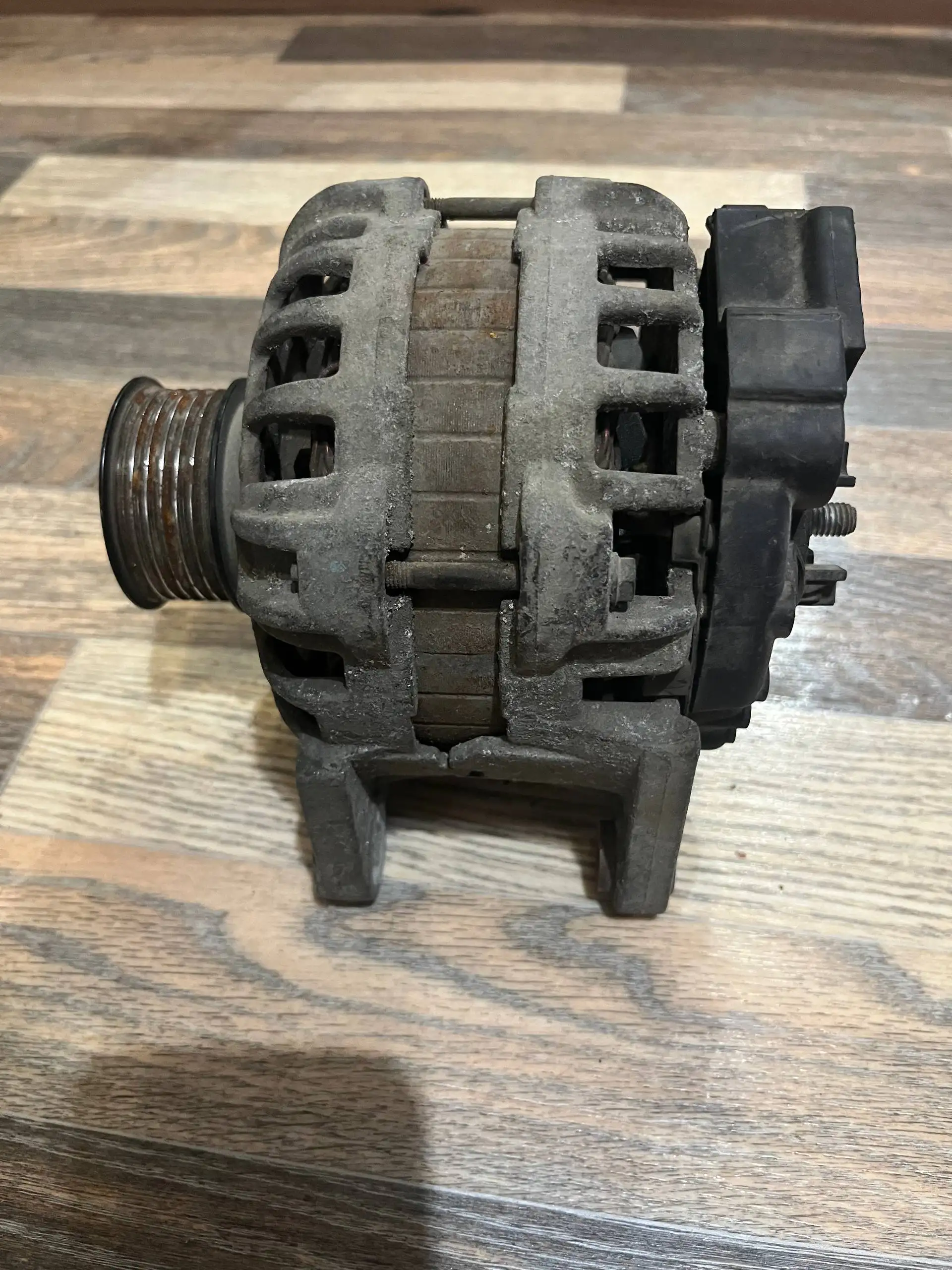 Продам генератор - Генераторы (Запчасти) в Нижний Новгород