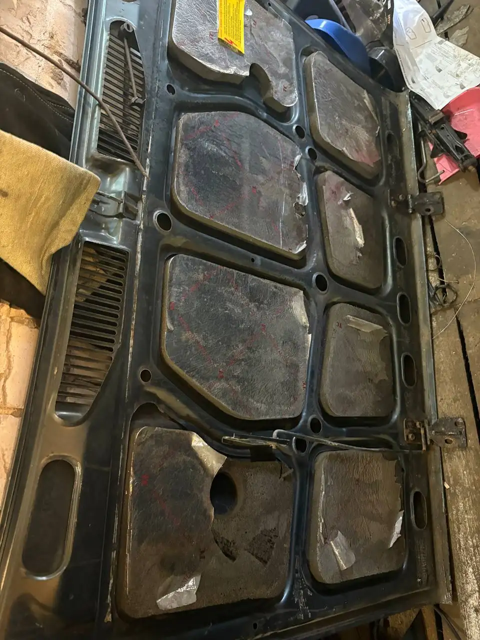 Продажа автозапчастей: капот, крышка багажника, заднее стекло - Кузовные запчасти (Запчасти) в Нижний Новгород