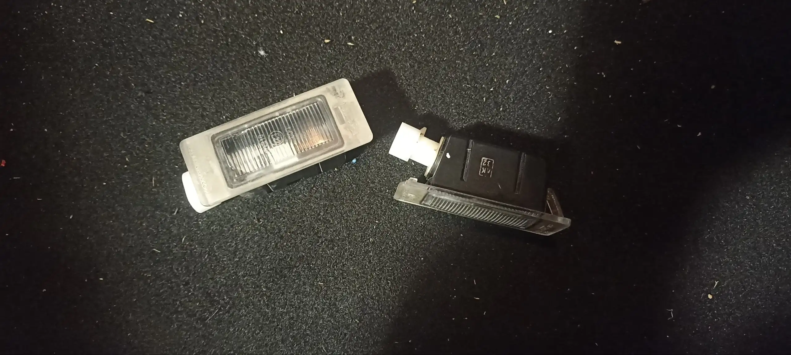 Туманки, молдинги, буквы багажника, заглушки туманок, подсветка номера для Гранта - Запчасти в Нижний Новгород