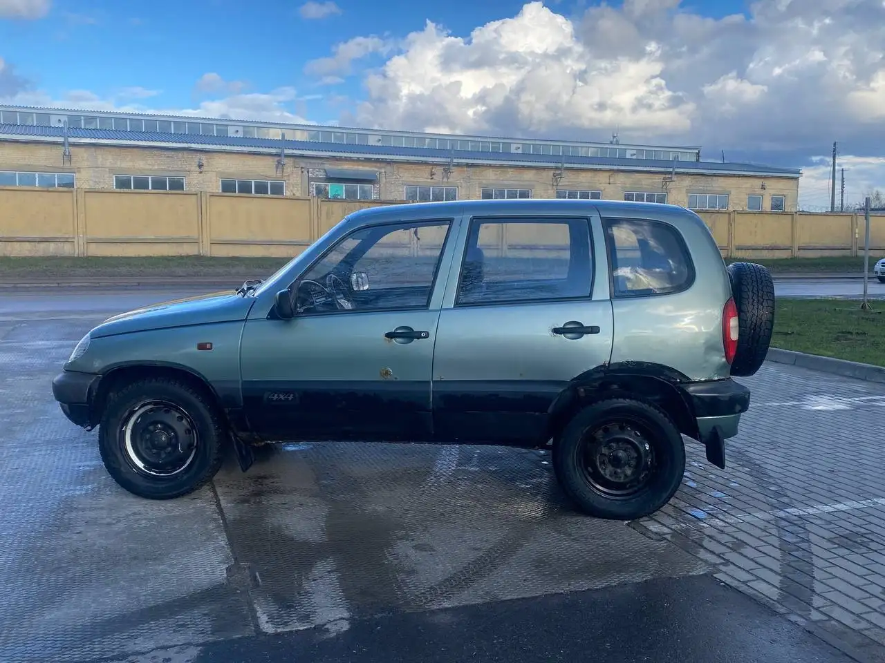 Chevrolet Niva 2007 - Внедорожники (Авто) в Нижний Новгород