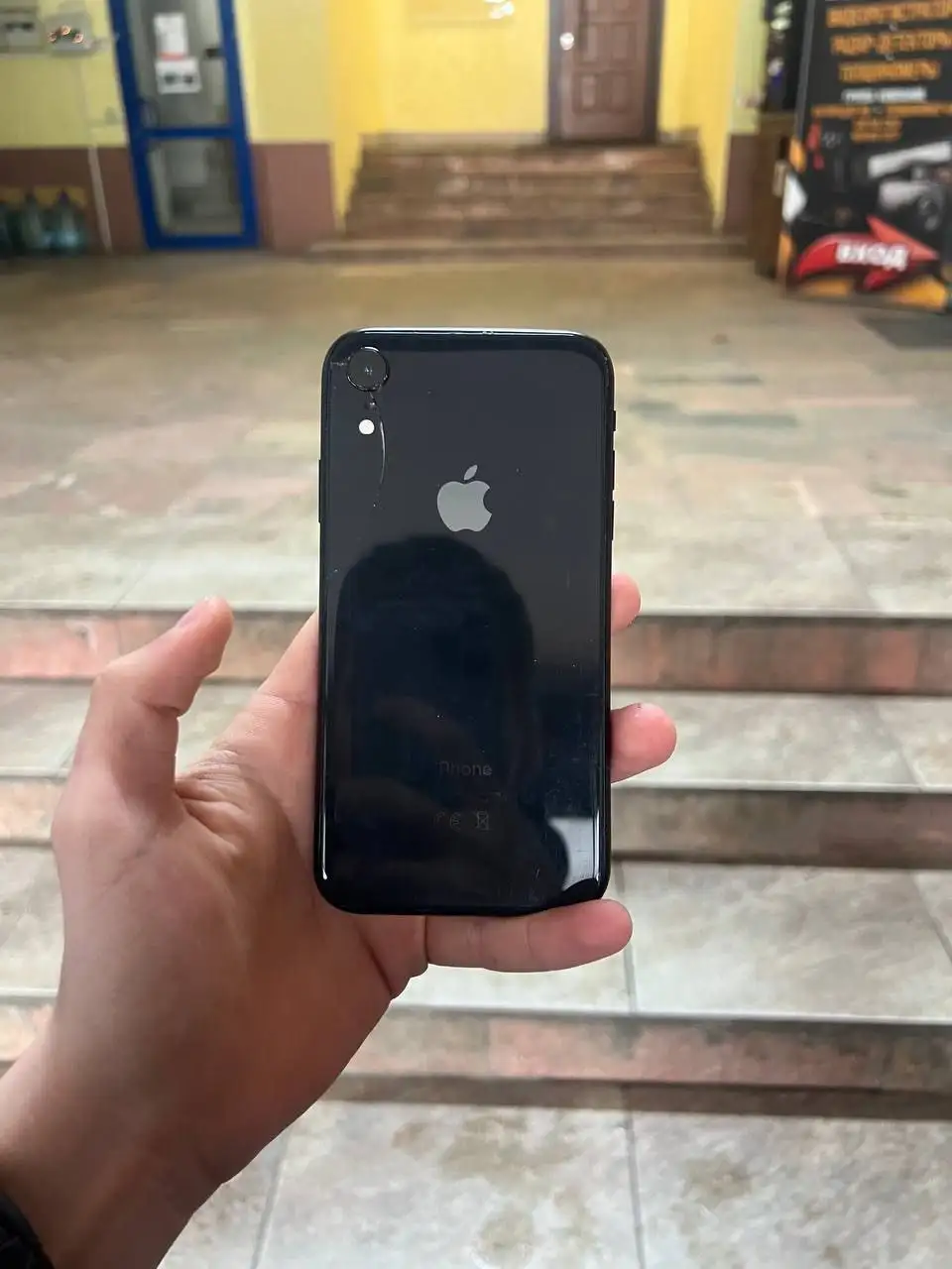 Продажа 2 телефонов: Infinix Smart 7 и iPhone XR - Смартфоны (Электроника) в Неизвестно