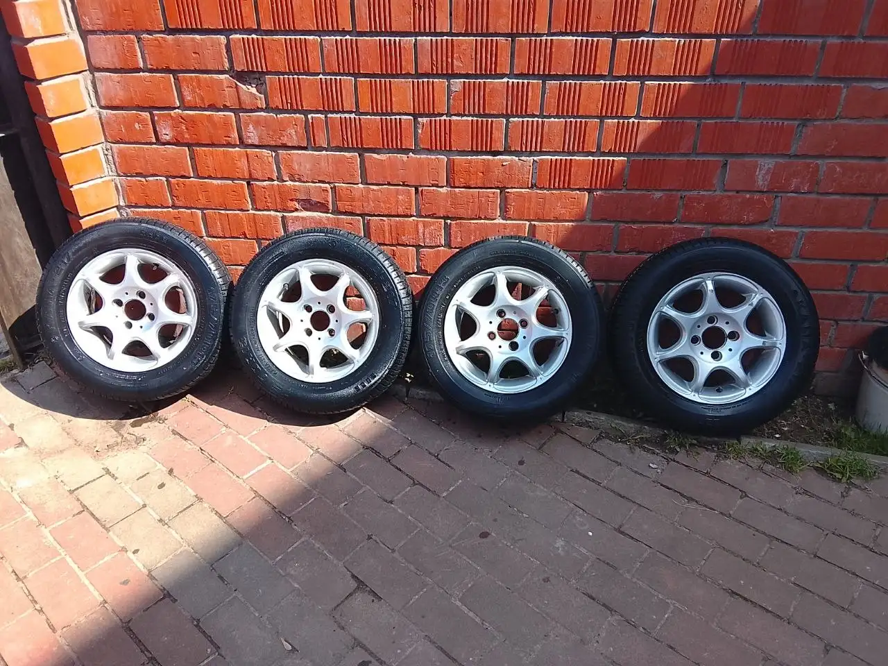 Продам летние колеса на литьё - Шины и диски (Авто) в Нижний Новгород
