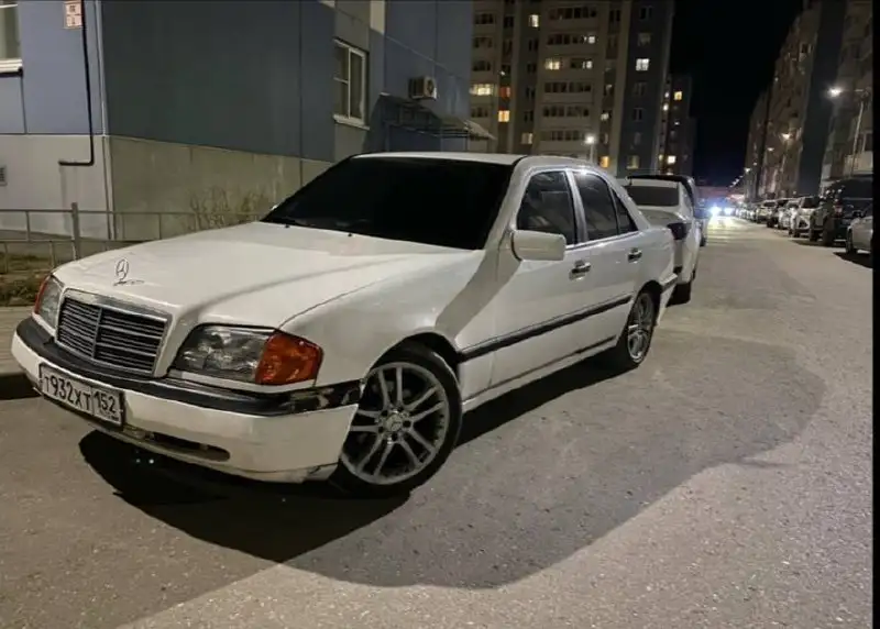 Мерседес С-Класс 180 1994 на учете - Легковые автомобили (Авто) в Нижний Новгород