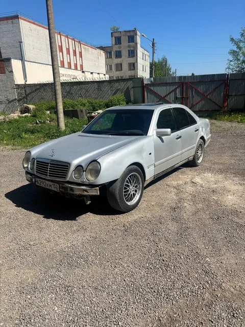 Mercedes-Benz 2.4 МКПП в хорошем состоянии - ВАЗ (Lada) в Нижний Новгород