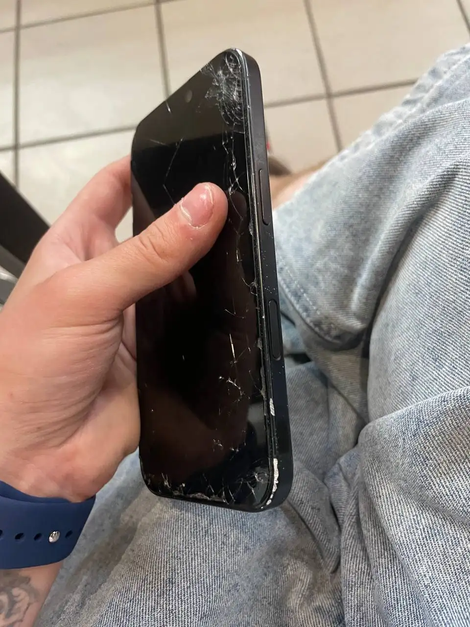 Продам iPhone 16 128GB - Смартфоны (Электроника) в Нижний Новгород