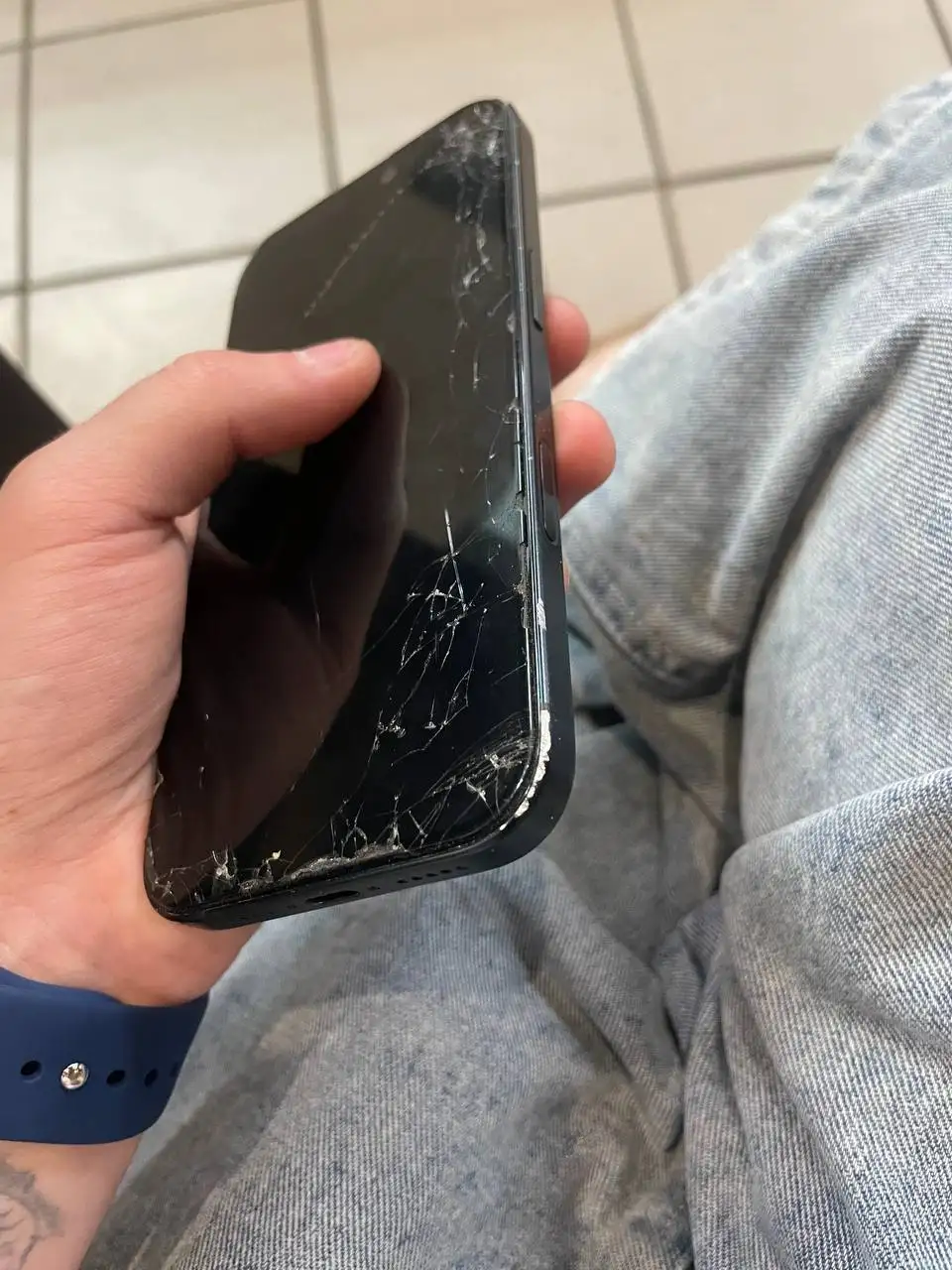 Продам iPhone 16 128GB - Смартфоны (Электроника) в Нижний Новгород