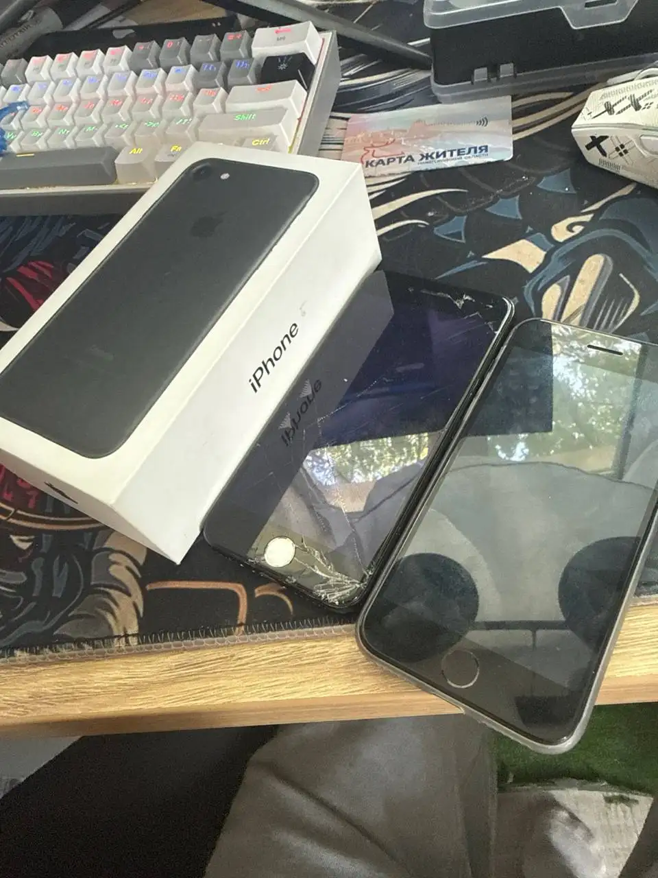 iPhone 7 (2 шт) 128 ГБ - Смартфоны и телефоны (Электроника) в Нижний Новгород