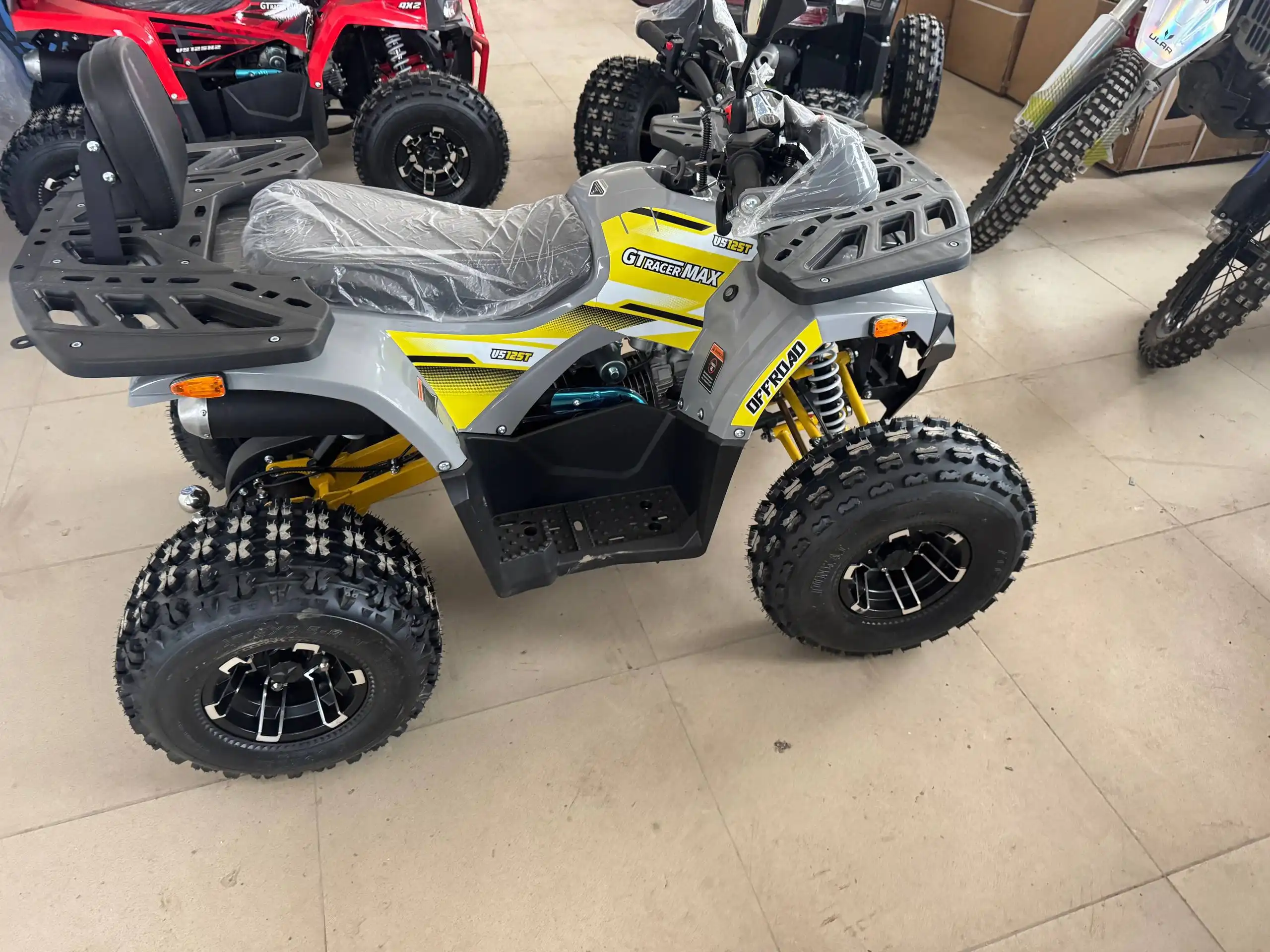 Продажа мотобуксировщиков, квадроциклов, саней и прицепов - Хобби и отдых в Неизвестно