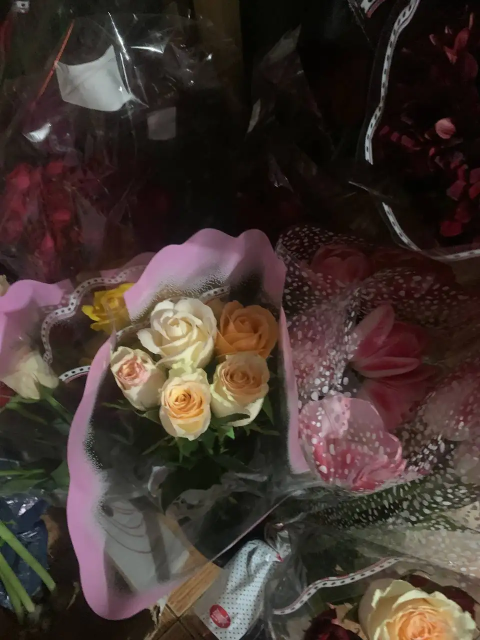 Цветы и подарки к 8 марта - Цветы и подарки (Хобби и отдых) в Бурасы