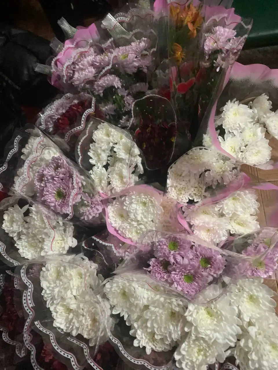 Цветы и подарки к 8 марта - Цветы и подарки (Хобби и отдых) в Бурасы