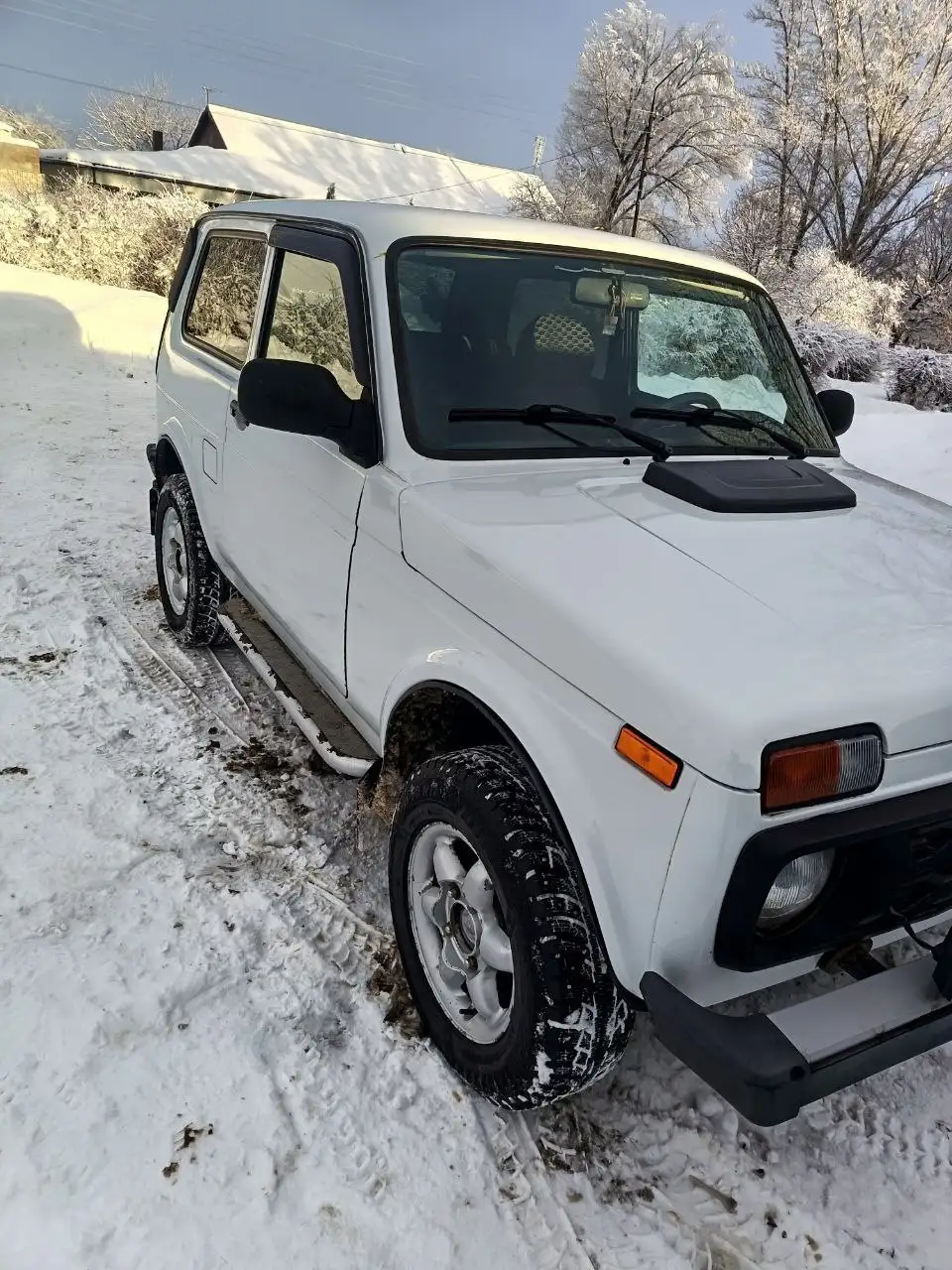 Продажа Нивы 2013 года в хорошем состоянии - Легковые автомобили (Авто) в Бурасы