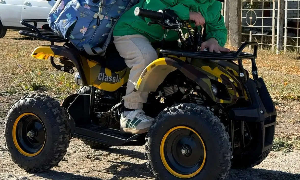 Продам детский квадроцикл - Хобби и отдых в Новые Бурасы