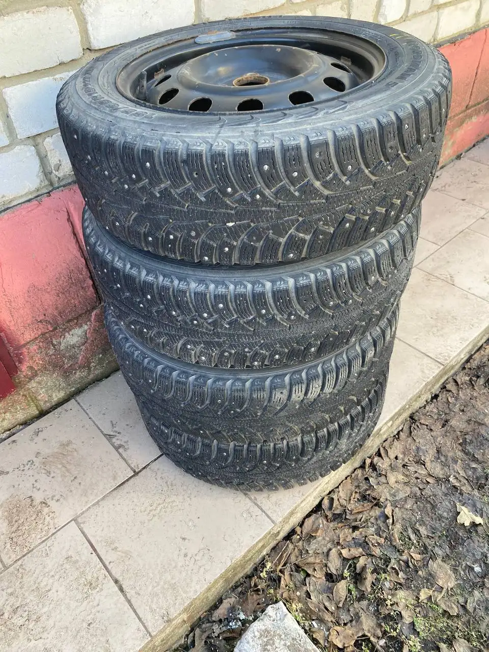 Продажа зимних колес с дисками - Шины и диски (Авто) в Новые Бурасы