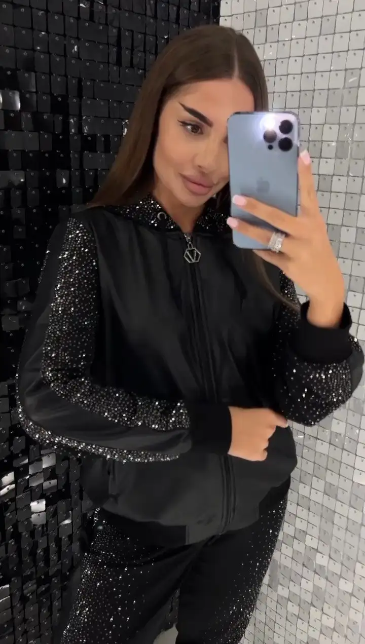 Костюм двойка со стразами разных размеров - Женская одежда (Одежда) в Бурасы