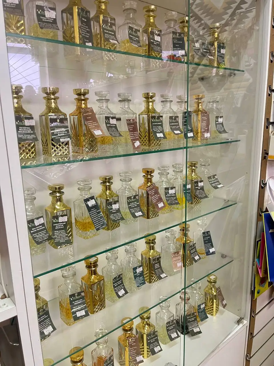 Масляная парфюмерия, посуда, бытовая химия и другие товары в Бурасах - Барахолка в Бурасы