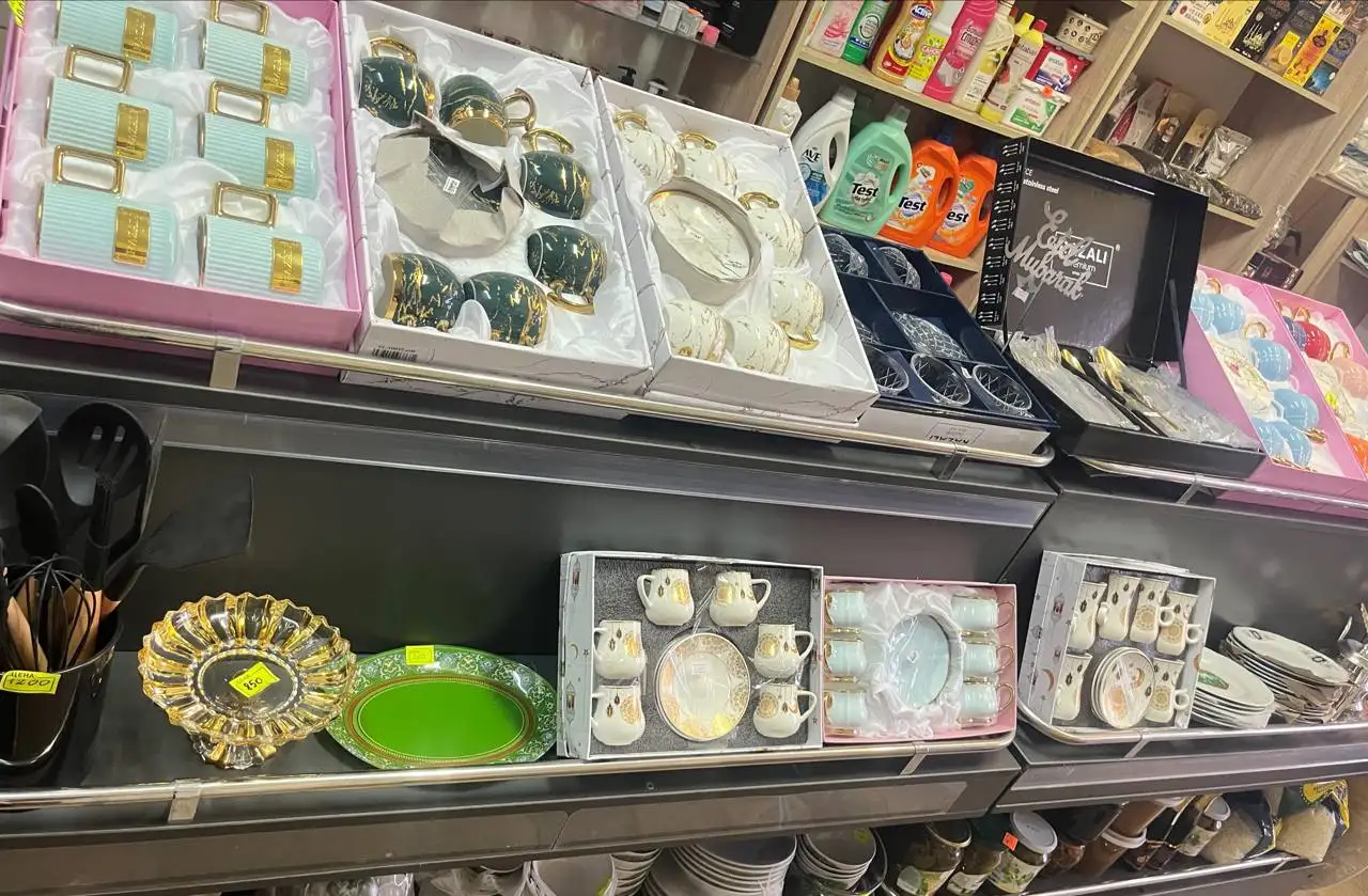 Масляная парфюмерия, посуда, бытовая химия и другие товары в Бурасах - Барахолка в Бурасы