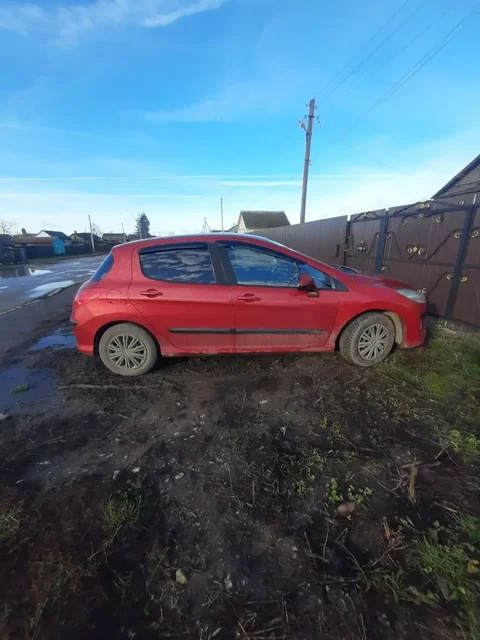Продам Peugeot 308 2008 года - Автомобили в Неизвестно