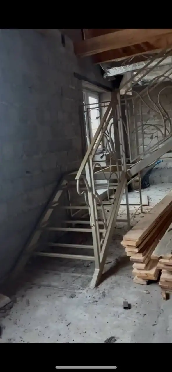 Продается каркас лестницы - Барахолка в Новые Бурасы