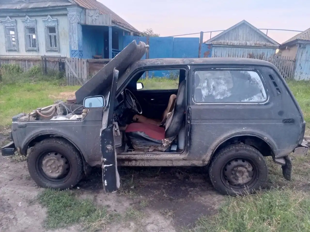Обменяю Ниву - Внедорожники (Авто) в Новые Бурасы