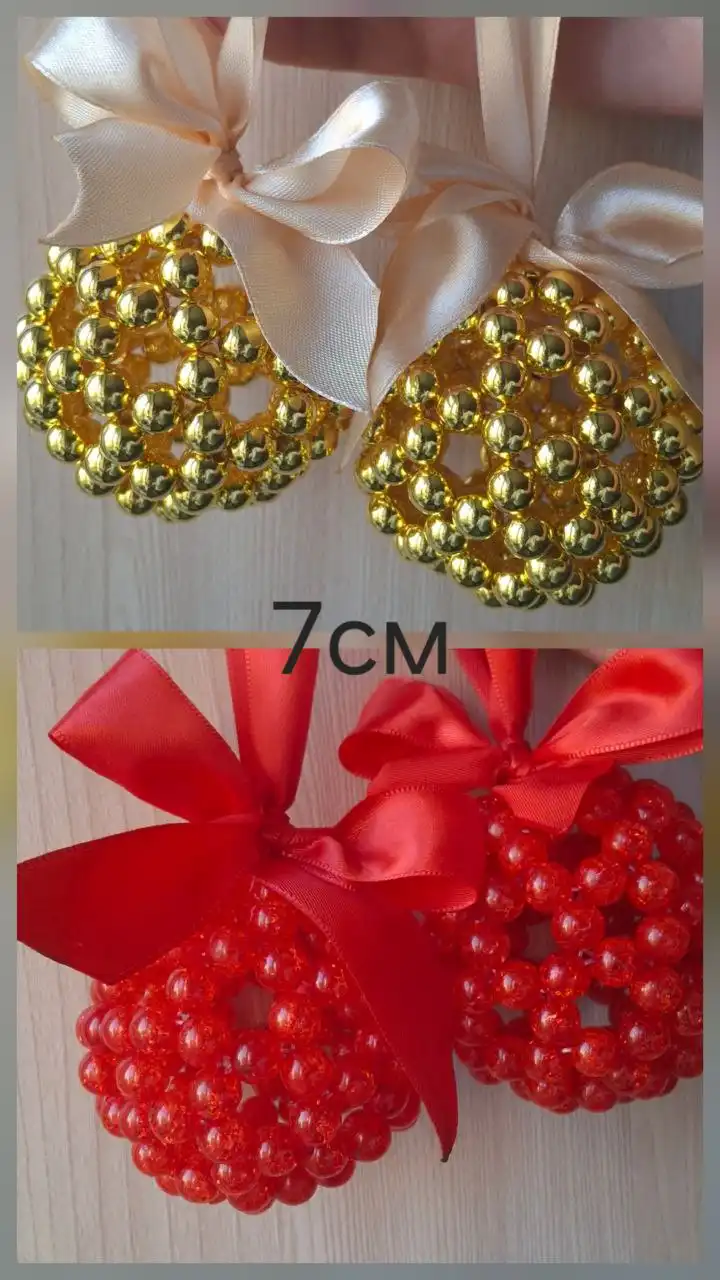 Ёлочные шары ручной работы из бусин