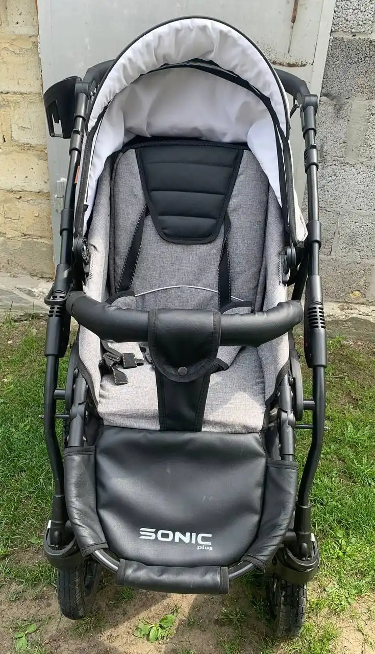 Коляска 3 в 1 с комплектом аксессуаров