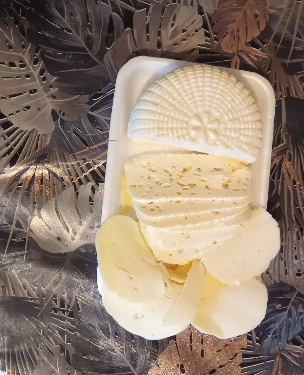 Продажа молочных продуктов: творог, сыр, масло