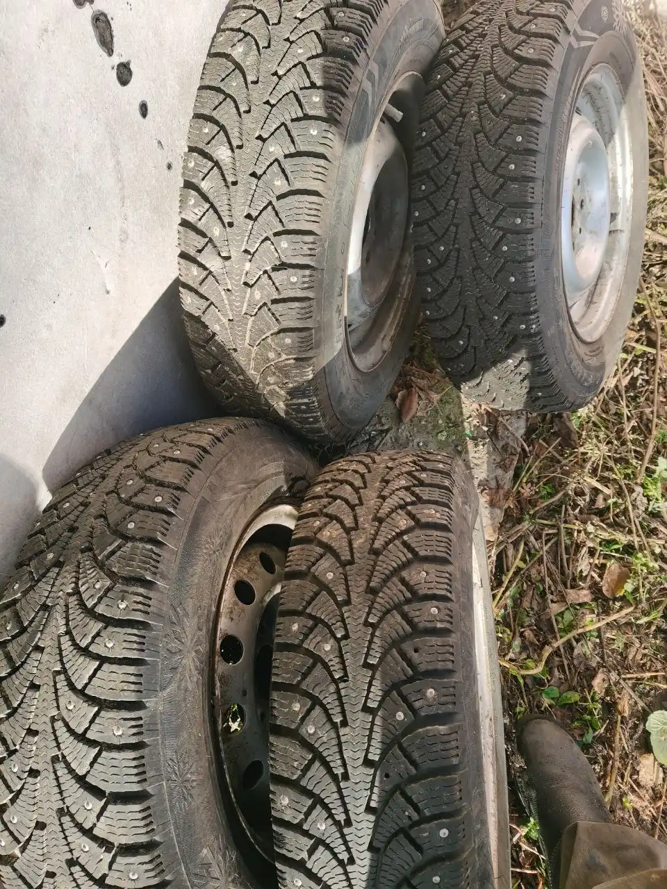 Продажа зимних колес на ВАЗ