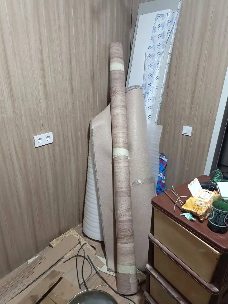 Услуги электрика и сантехника