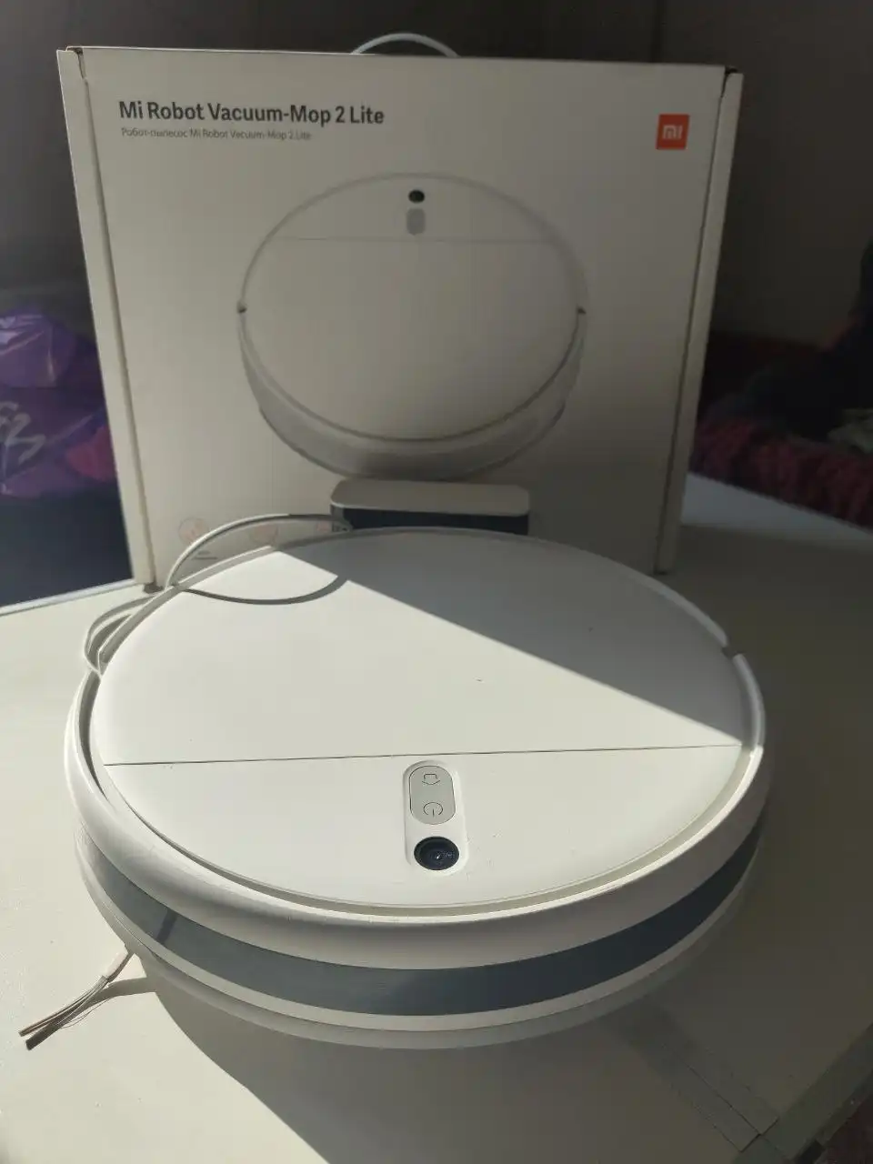 Продам рабочий бу робот-пылесос