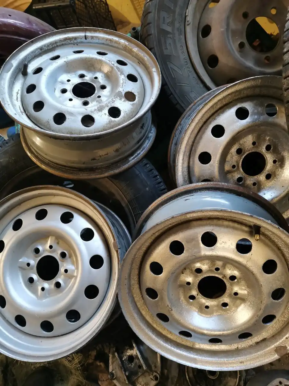 Продажа дисков на ВАЗ 14 дюймов - Диски (Запчасти) в Бурасы