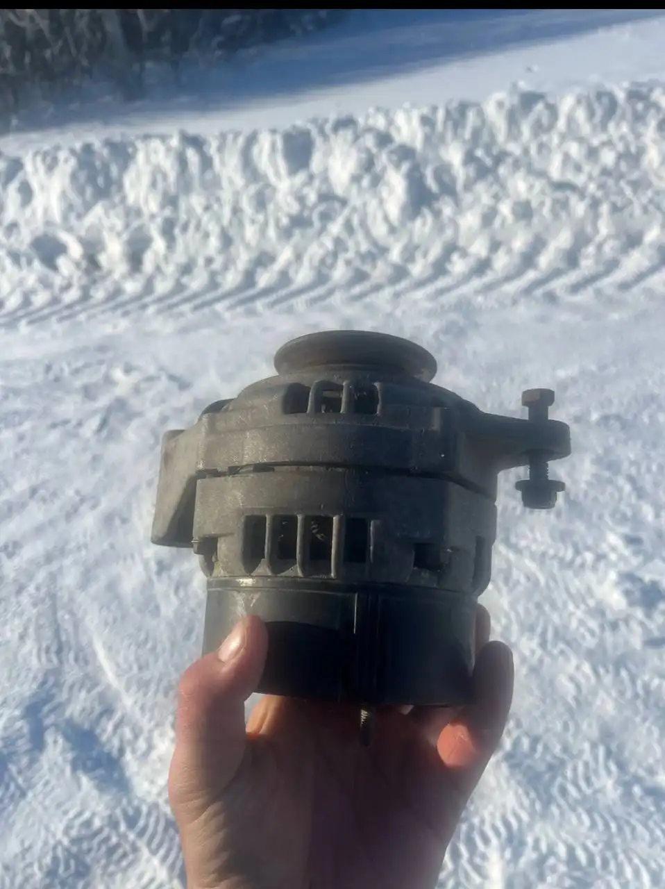 Продам генератор на ВАЗ 2106 - Автозапчасти (Запчасти) в Бурасы