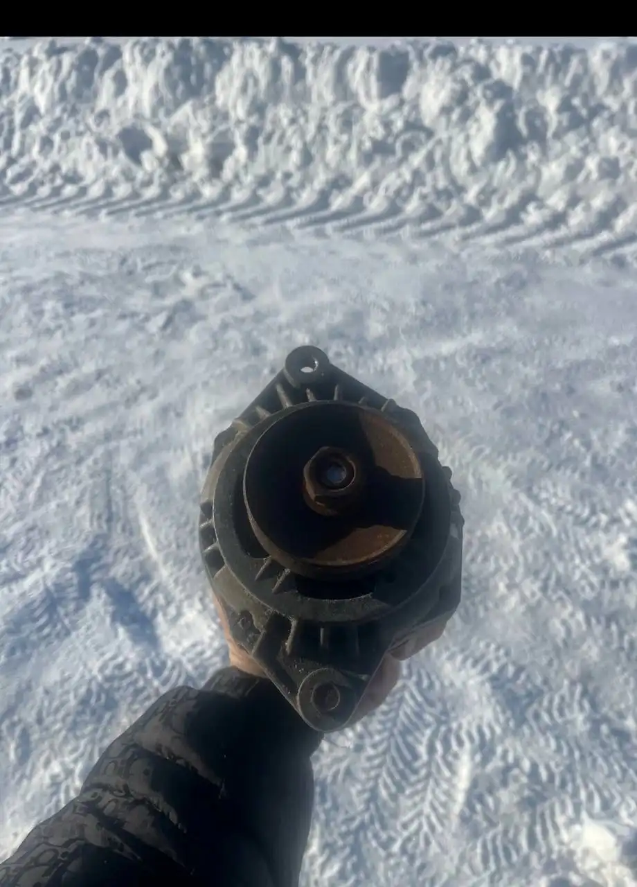 Продам генератор на ВАЗ 2106 - Автозапчасти (Запчасти) в Бурасы