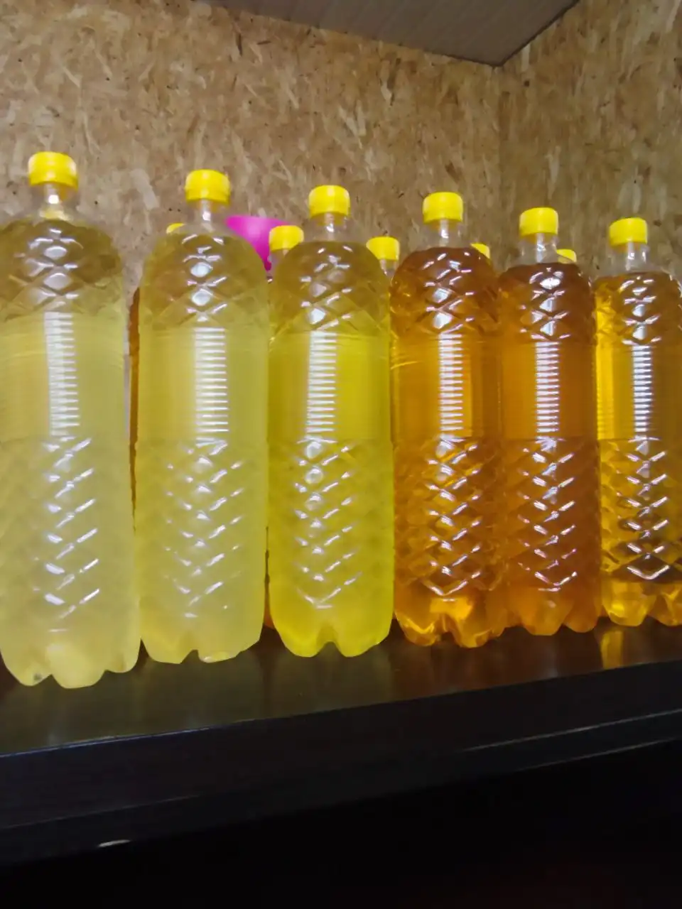 Масло подсолнечное горячего и холодного отжима 1.5 литра - Товары для детей в Бурасы