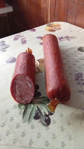 Продам колбасу из свинины 700 гр - Сельское хозяйство в Новые Бурасы