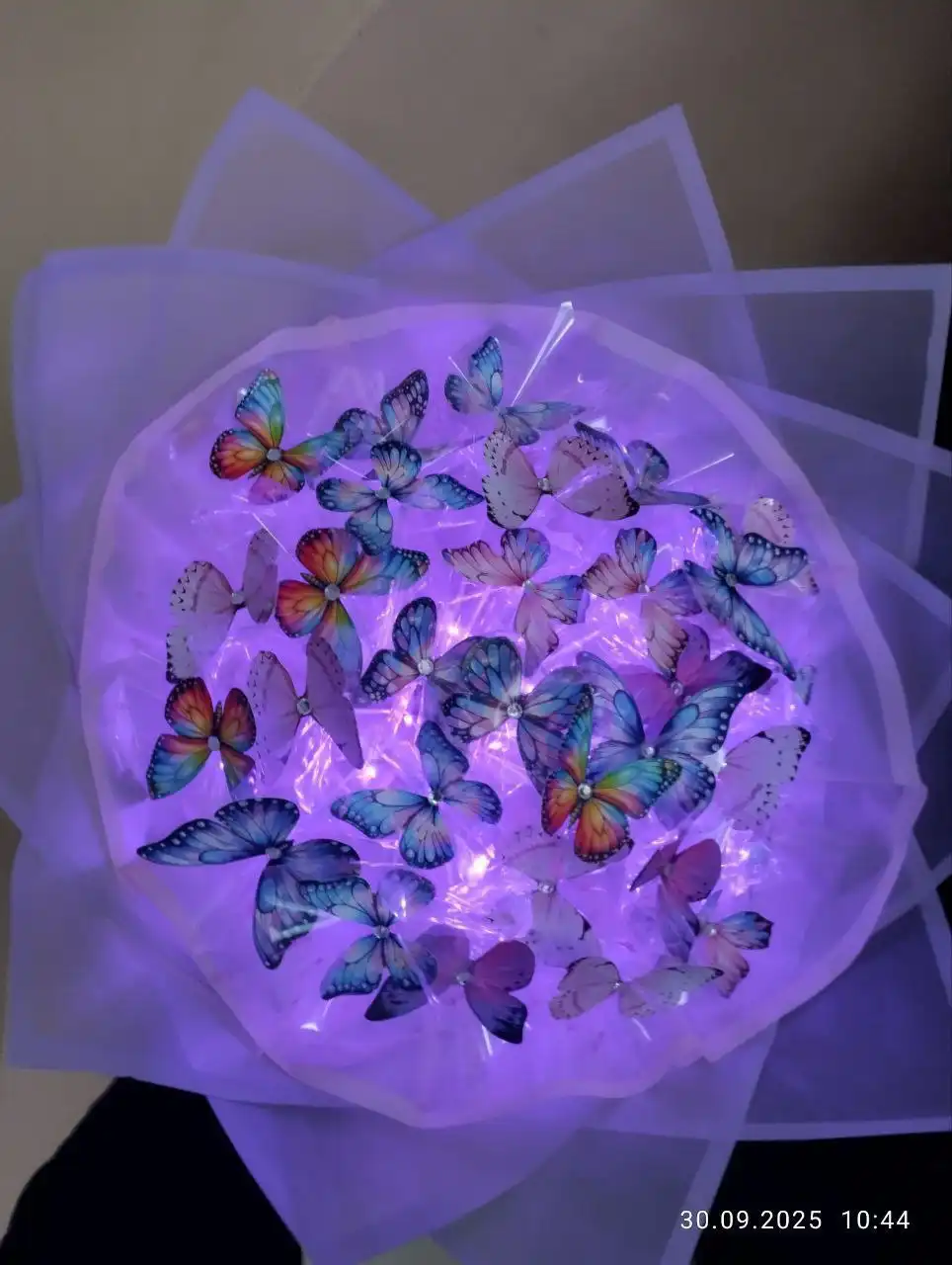 Атласные розы - идеальный подарок