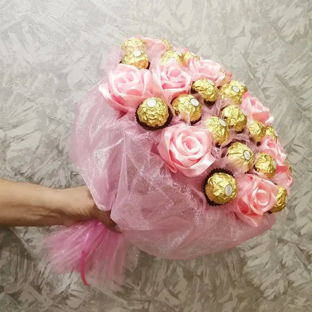 Атласные розы - идеальный подарок