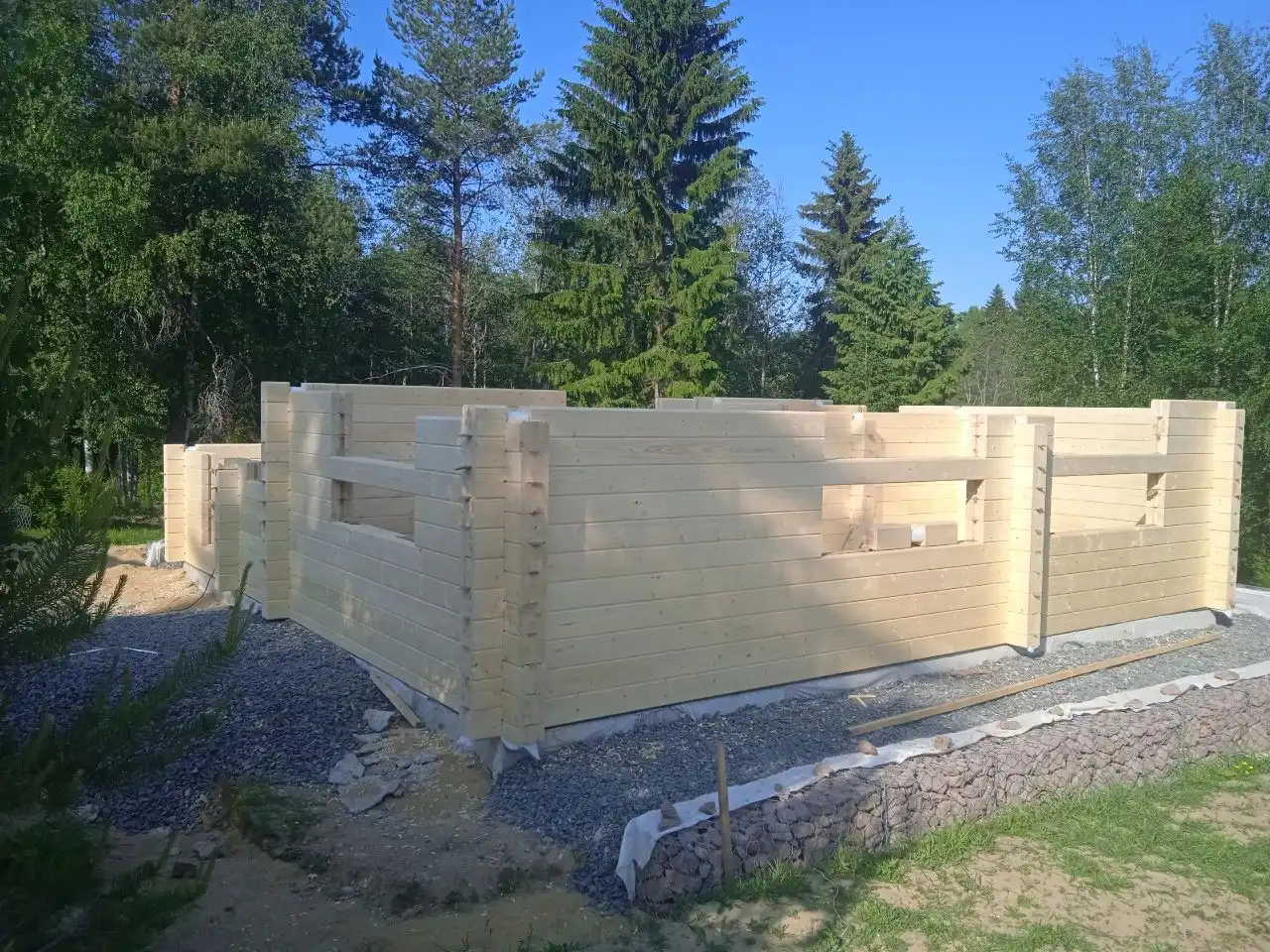 Сборка домов из клееного профилированного бруса