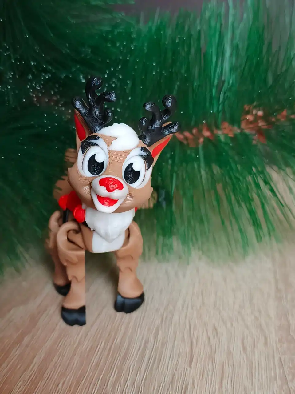 Очаровательный олененок Деда Мороза