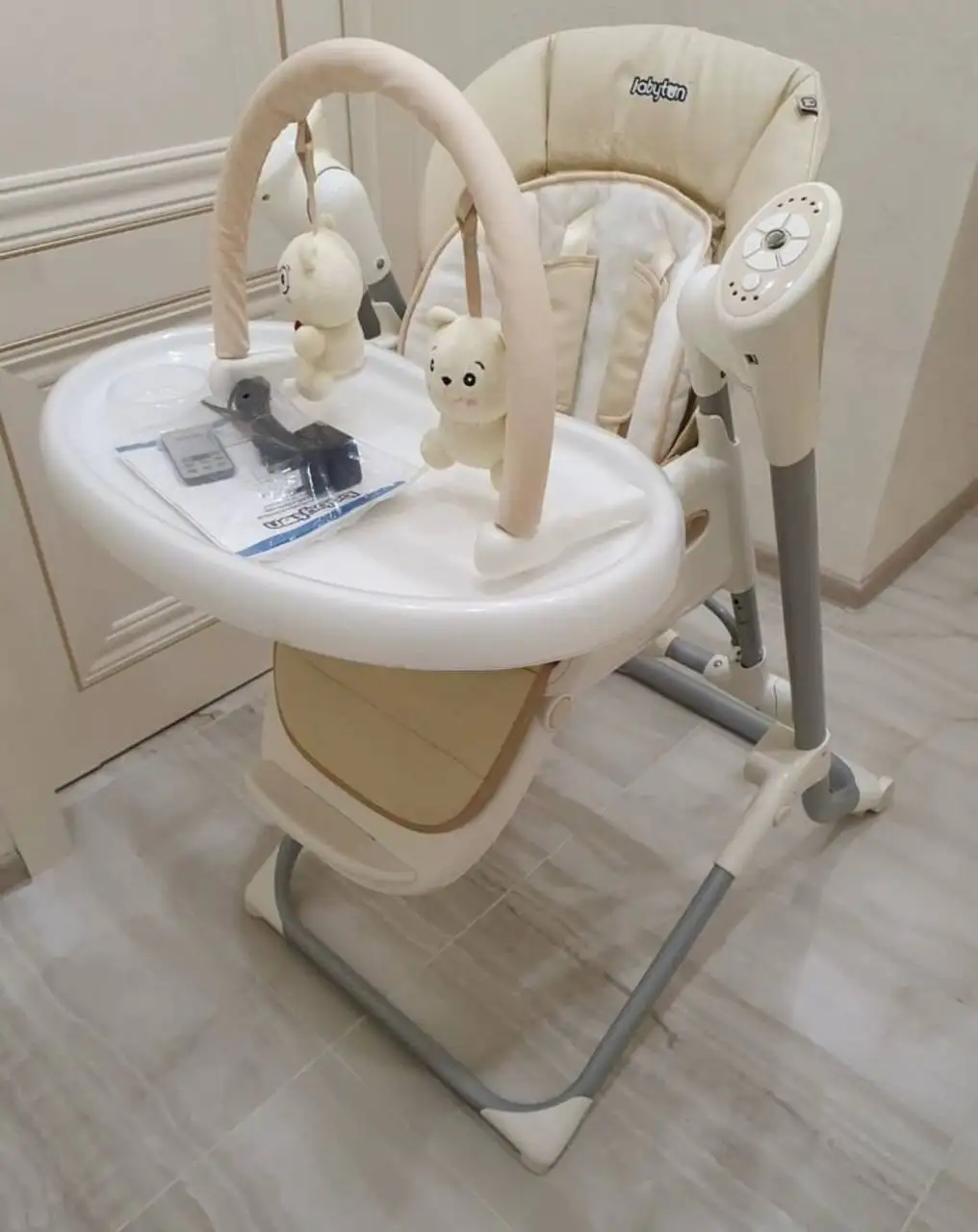 Продажа толокара-ходунков «Жирафики» с бизибордом и стул-качель для кормления - Игрушки и ходунки (Товары для детей) в Нижний Новгород