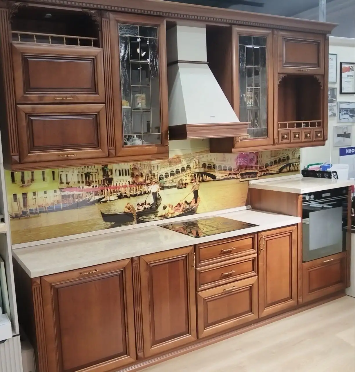 Распродажа выставочных образцов кухонных гарнитуров - Кухонные гарнитуры (Для дома и дачи) в Нижний Новгород