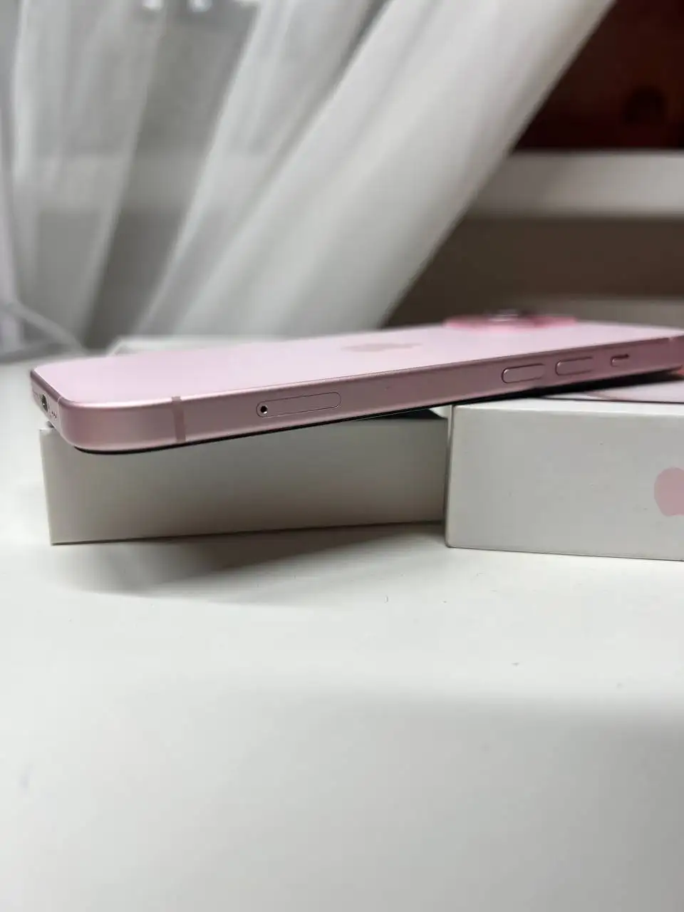 Смартфон iPhone 15 128GB в идеальном состоянии - Смартфоны (Электроника) в Нижний Новгород