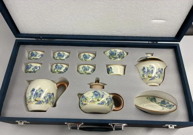 Раздача вещей после уборки - Фото в Нижний Новгород