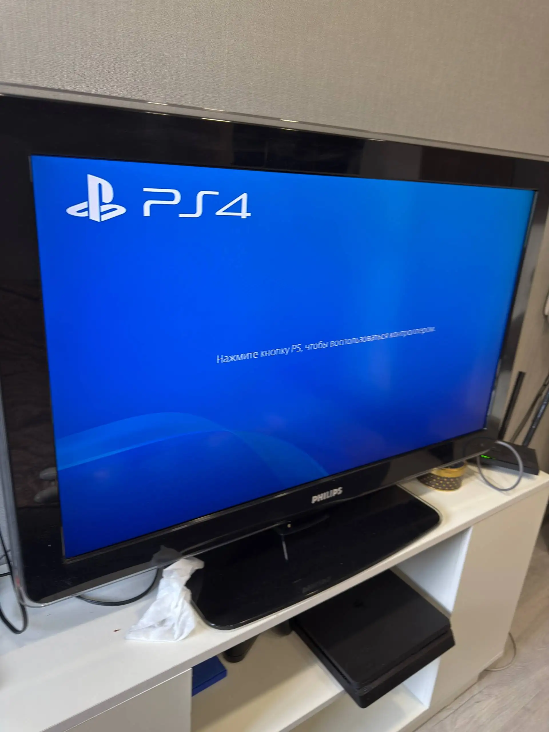 Продается PlayStation 4 - Игровые консоли (Электроника) в Нижний Новгород