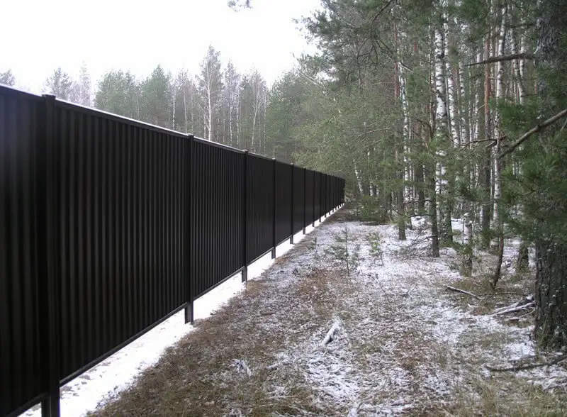 Установка заборов и навесов в Нижнем Новгороде - Строительные услуги (Услуги) в Нижний Новгород