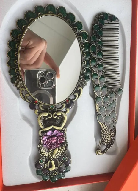 Набор, Зеркало и Расческа в наличии - Барахолка в Нижний Новгород