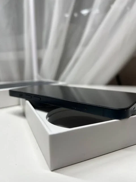 Телефон в идеальном состоянии - Электроника в Нижний Новгород